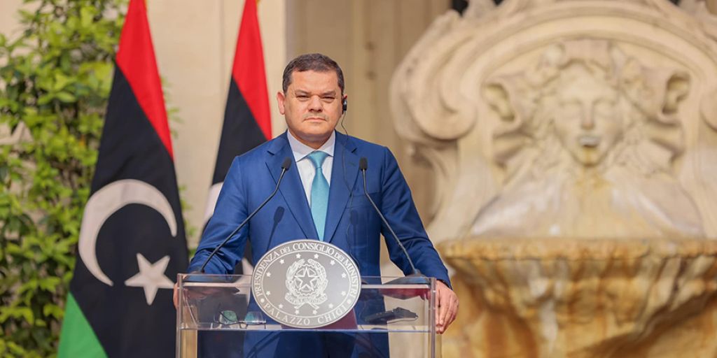 رئيس حكومة الوحدة الوطنية يضع حجر الأساس لمشروع صيانة قاعة الشعب