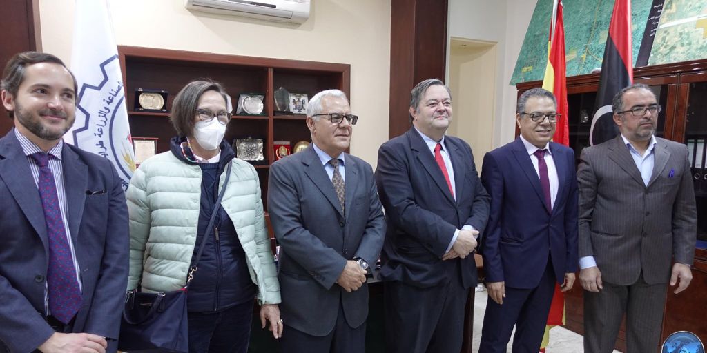 ليبيا واسبانيا تتفقان على حزمة ترتيبات تنسيقية من شأنها الدفع بالعلاقات الاقتصادية بين البلدين .
