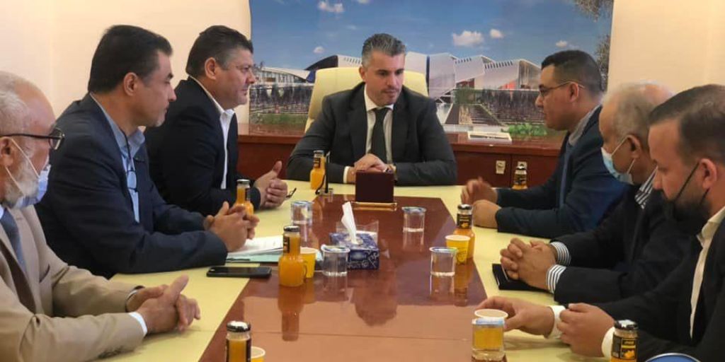 برعاية وزير المواصلات: توقيع عقد وكيل ملاحي عام بين الشركة العالمية للملاحة والشركة الوطنية العامة للمطاحن والاعلاف.