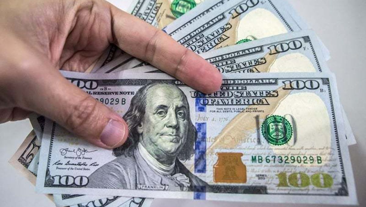 الدولار عند أعلى مستوى جديد له..مدعمومًا بالخوف وهذه الأسباب