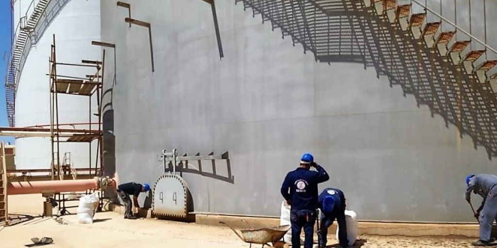 الشركة العامة للكهرباء تعلن عن الانتهاء من أعمال الاستلام الابتدائي لمشروع صيانة خزانات الوقود الخفيف بمحطة كهرباء الزويتينة .