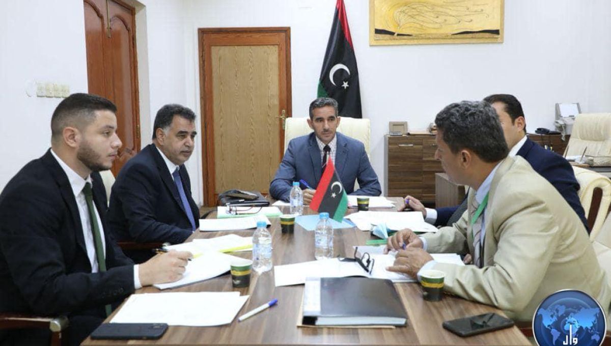 اللجنة الاستشارية المكلفة بمتابعة أعمال المجموعة الدولية الاقتصادية تعقد اجتماعها الثاني .