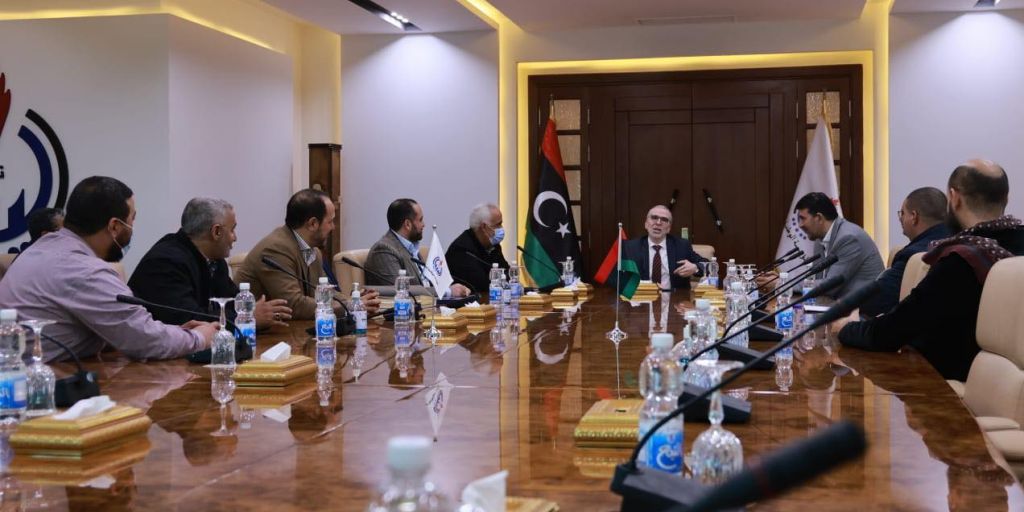 رجال أعمال من زليتن يعرضون على صنع الله تنفيذ مشاريع بقطاع النفط
