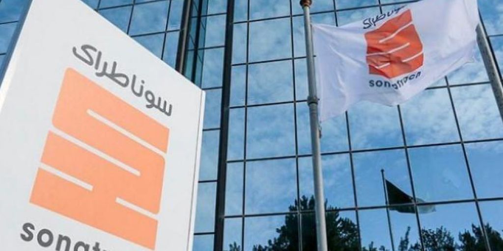شركة سوناطراك الجزائرية تبحث استئناف نشاطها في ليبيا .