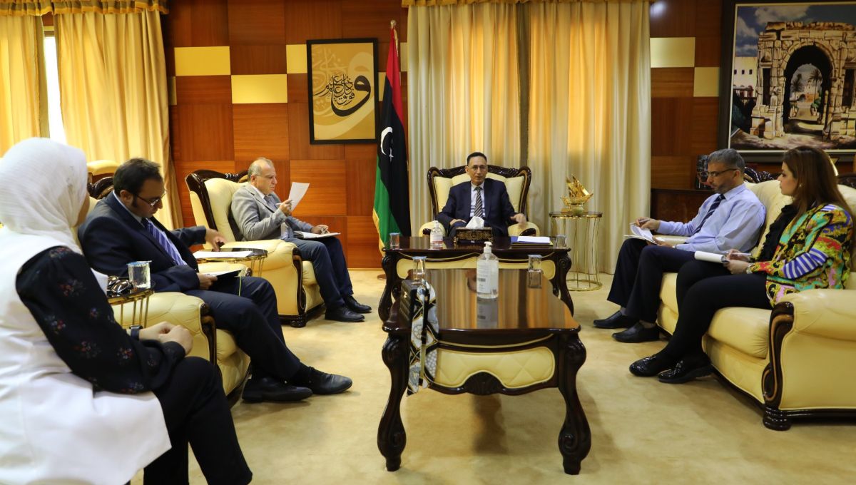 وزير الاقتصاد والتجارة يطالب تركيا بضبط الخردة المصدرة من ليبيا بشكل مخالف