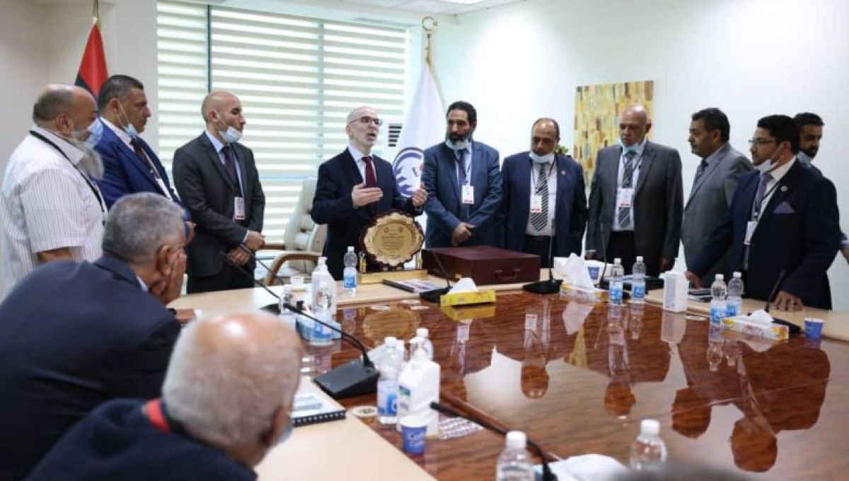 مشروع إنشاء مصنع لخلط الزيوت في بنغازي