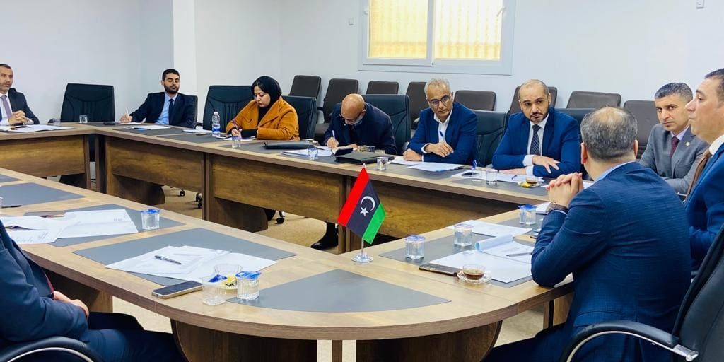 اجتماع تحضيري لإنشاء مجموعة للتمويل والاستثمار برعاية اتحاد الصناعة الليبية
