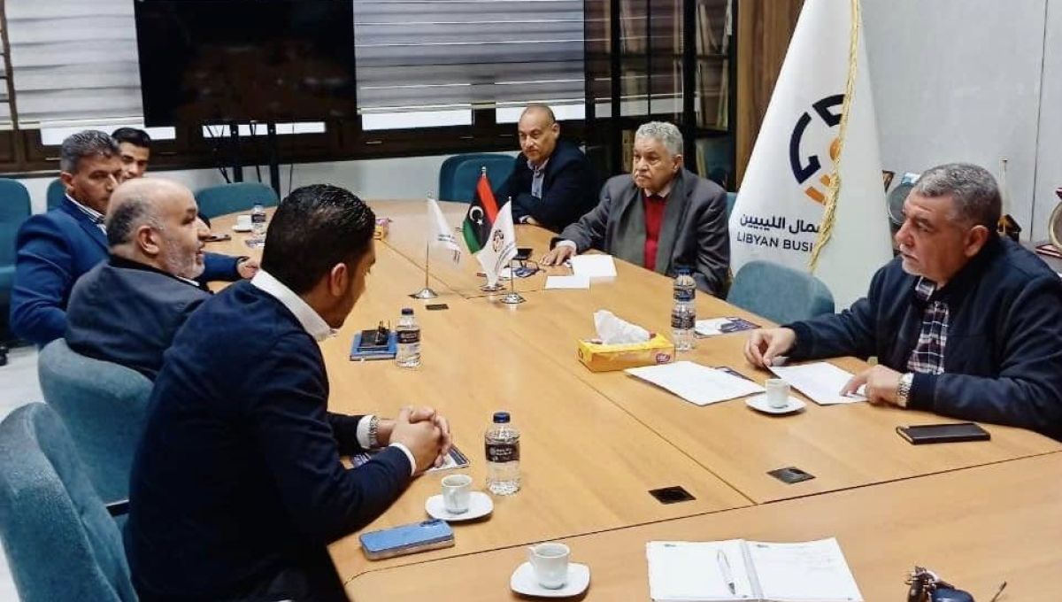 مجلس أصحاب الأعمال الليبيين يعقد اجتماعًا مع شركات الصرافة لمناقشة اعتماد المصرف المركزي لشركات الصرافة
