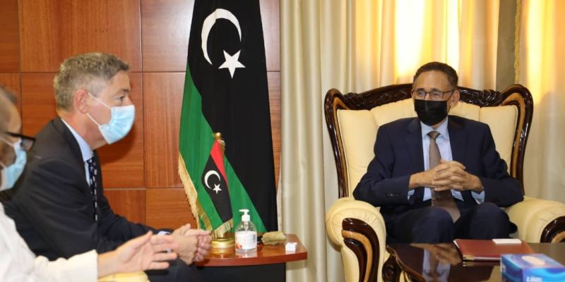 وزير الاقتصاد والتجارة يلتقي السفير الألماني لدى ليبيا.