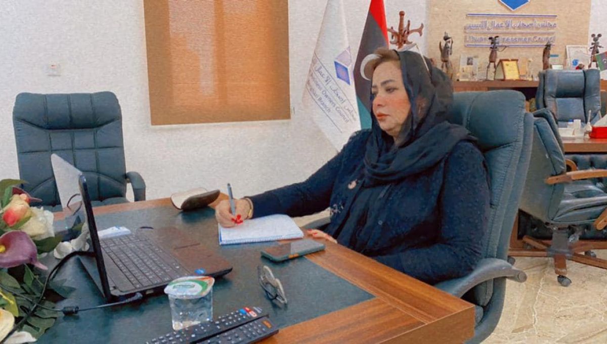 مشاركة رئيس مجلس اصحاب الاعمال الليبيين فرع المنطقة الشرقية في الاجتماع مع السفير الايطالي