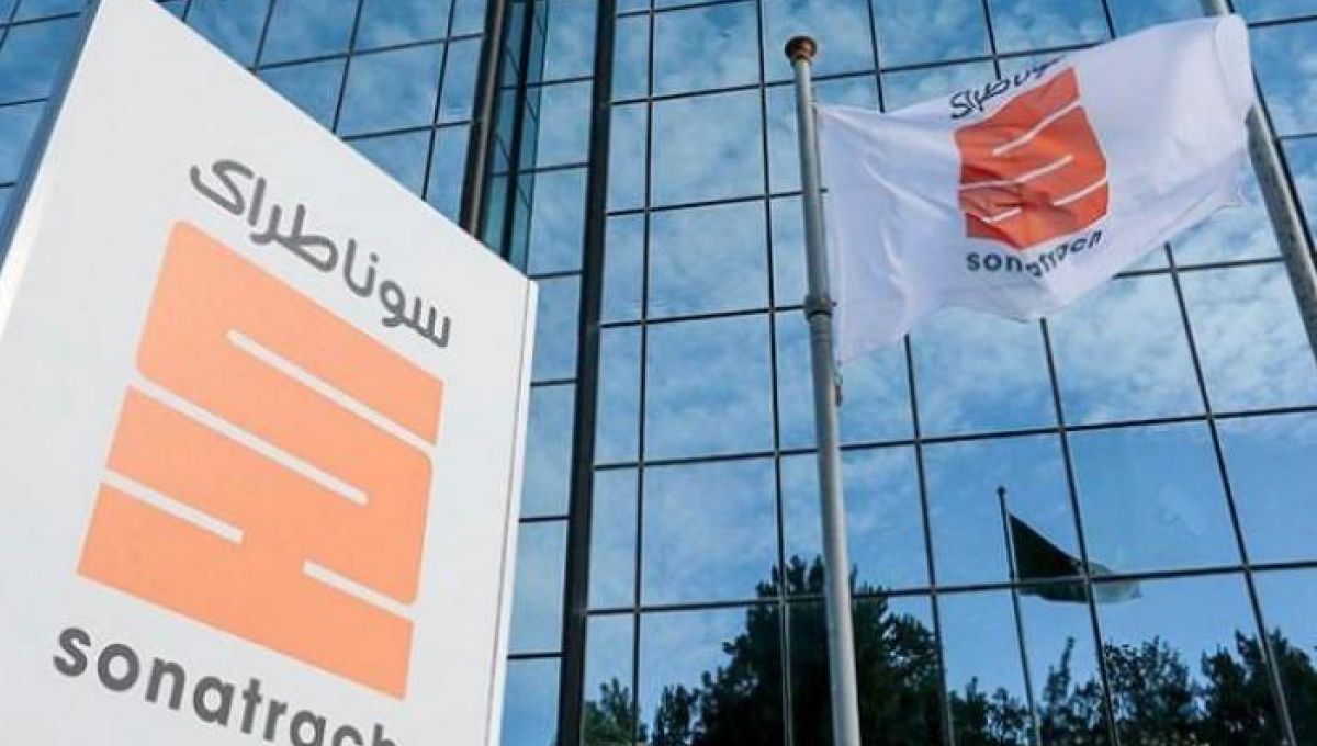 شركة سوناطراك الجزائرية تبحث استئناف نشاطها في ليبيا .